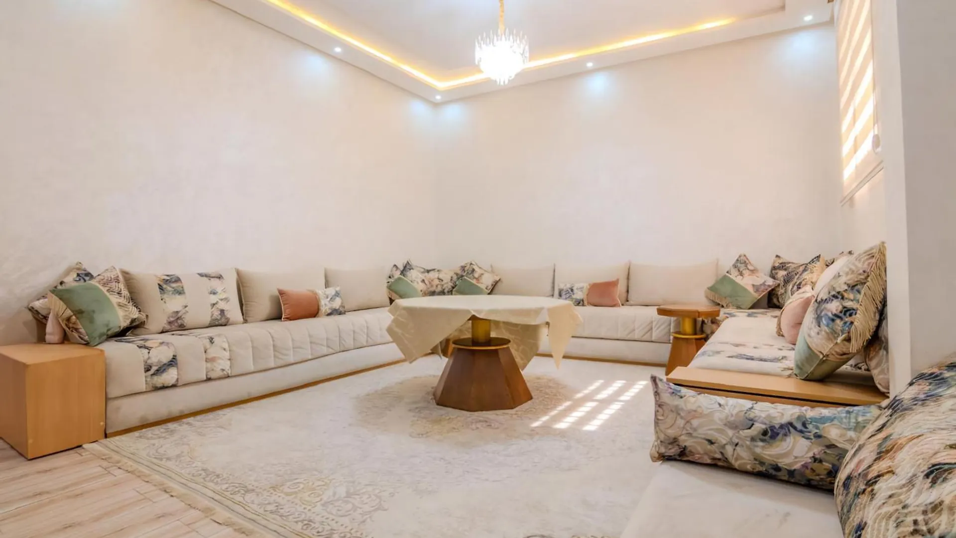 Family Home Agadir 0*,